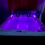 펜션 Maison A Avec Piscine Et Jacuzzi 비스카로세