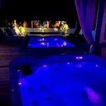 펜션 Maison A Avec Piscine Et Jacuzzi 비스카로세
