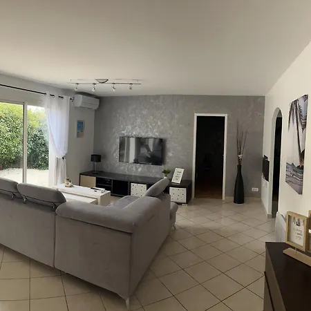 Maison A Avec Piscine Et Jacuzzi Biscarrosse