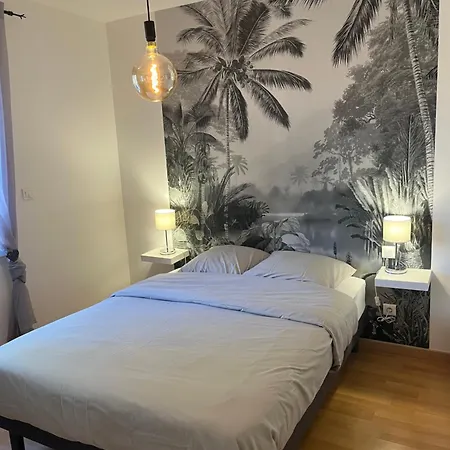 Maison A Avec Piscine Et Jacuzzi *